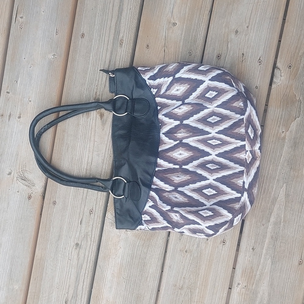 Ethnic print handbag